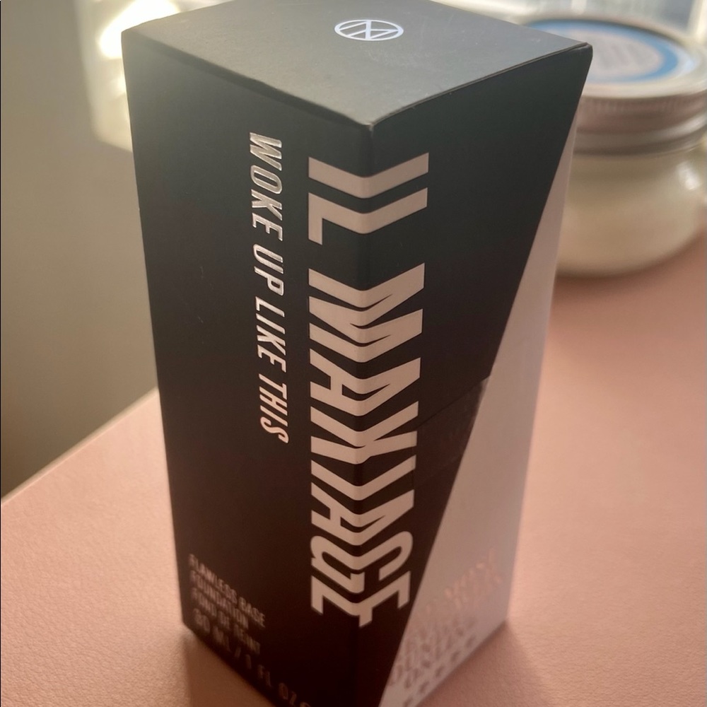 COPY - IL Makiage flawless base foundation